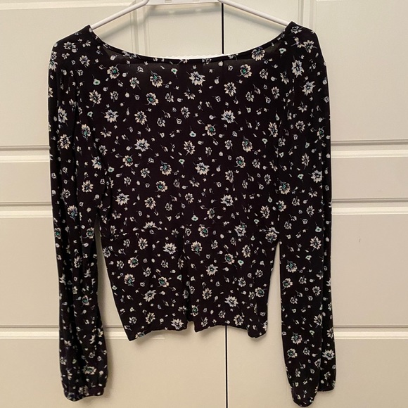 Abound Navy Blouse - Picture 2 of 2